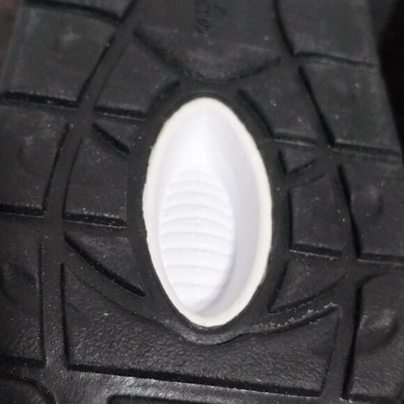 New Easy Spirit Anti Gravity Sneakers...SIZE 9 - Picture 5 of 7